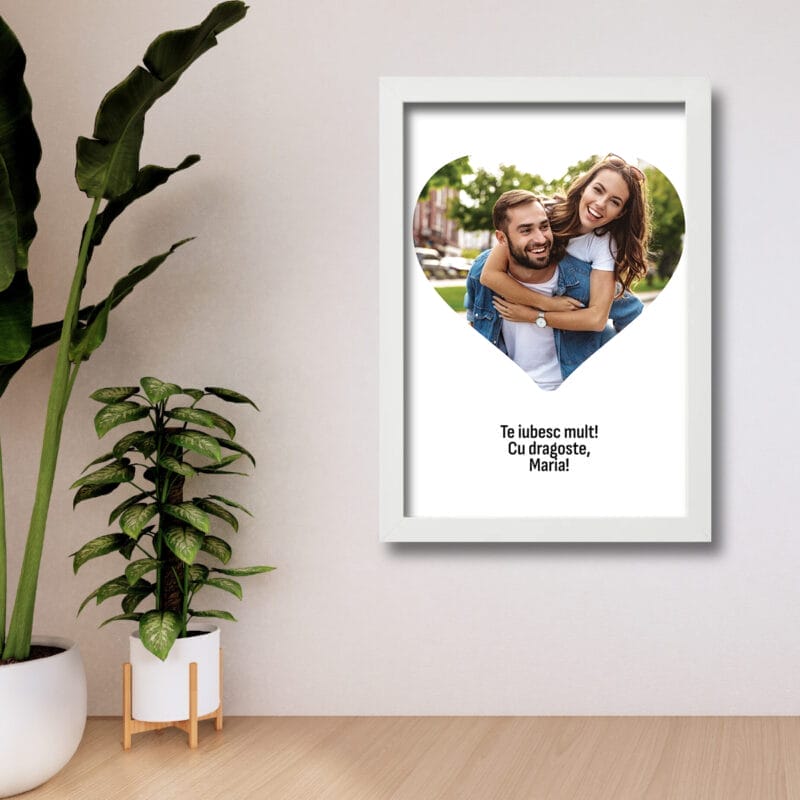 Tablou personalizat cu poză în formă de inimă și mesaj - AMTPM-07 - în cameră - amintirimagice.ro