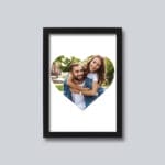 Tablou personalizat cu poză în formă de inimă - AMTPP-09 - ramă neagră - amintirimagice.ro
